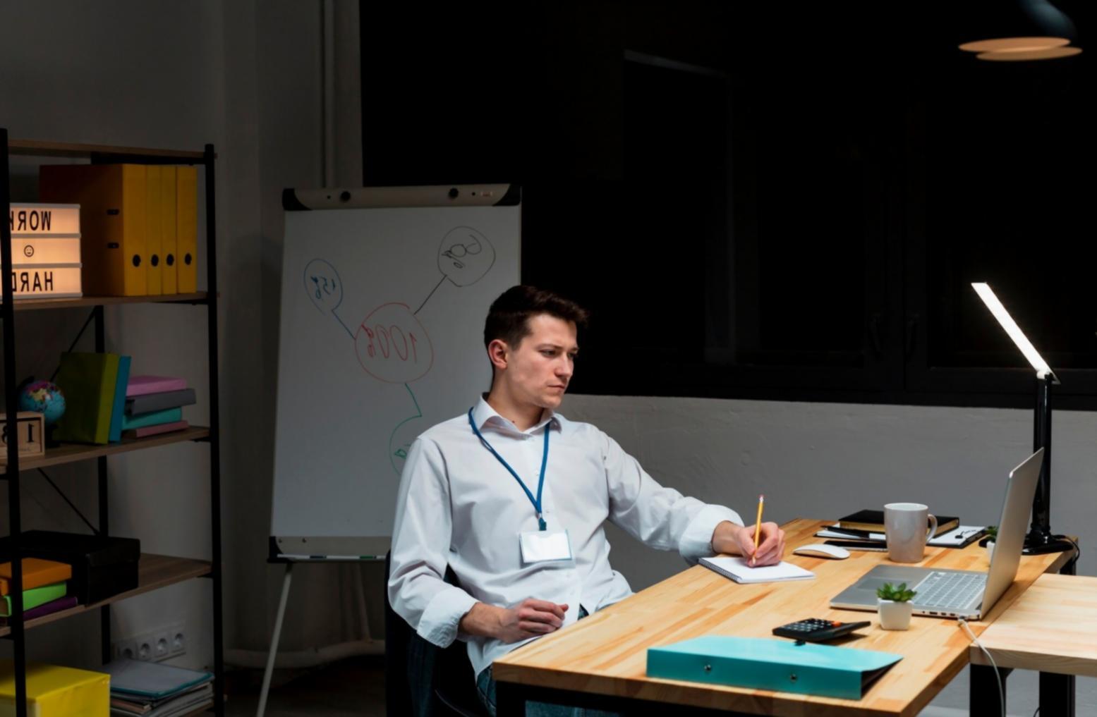Büro von lavonirequix in Dillenburg mit Blick auf Arbeitsplätze